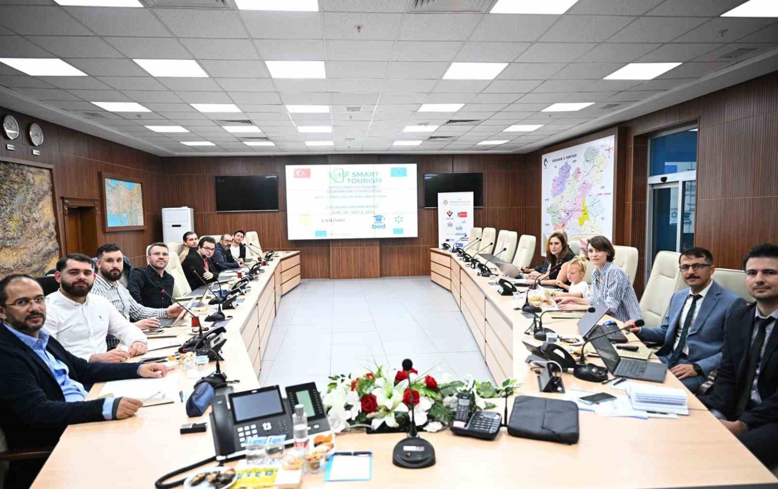 surdurulebilir-ve-akilli-turizm-icin-toplandilar