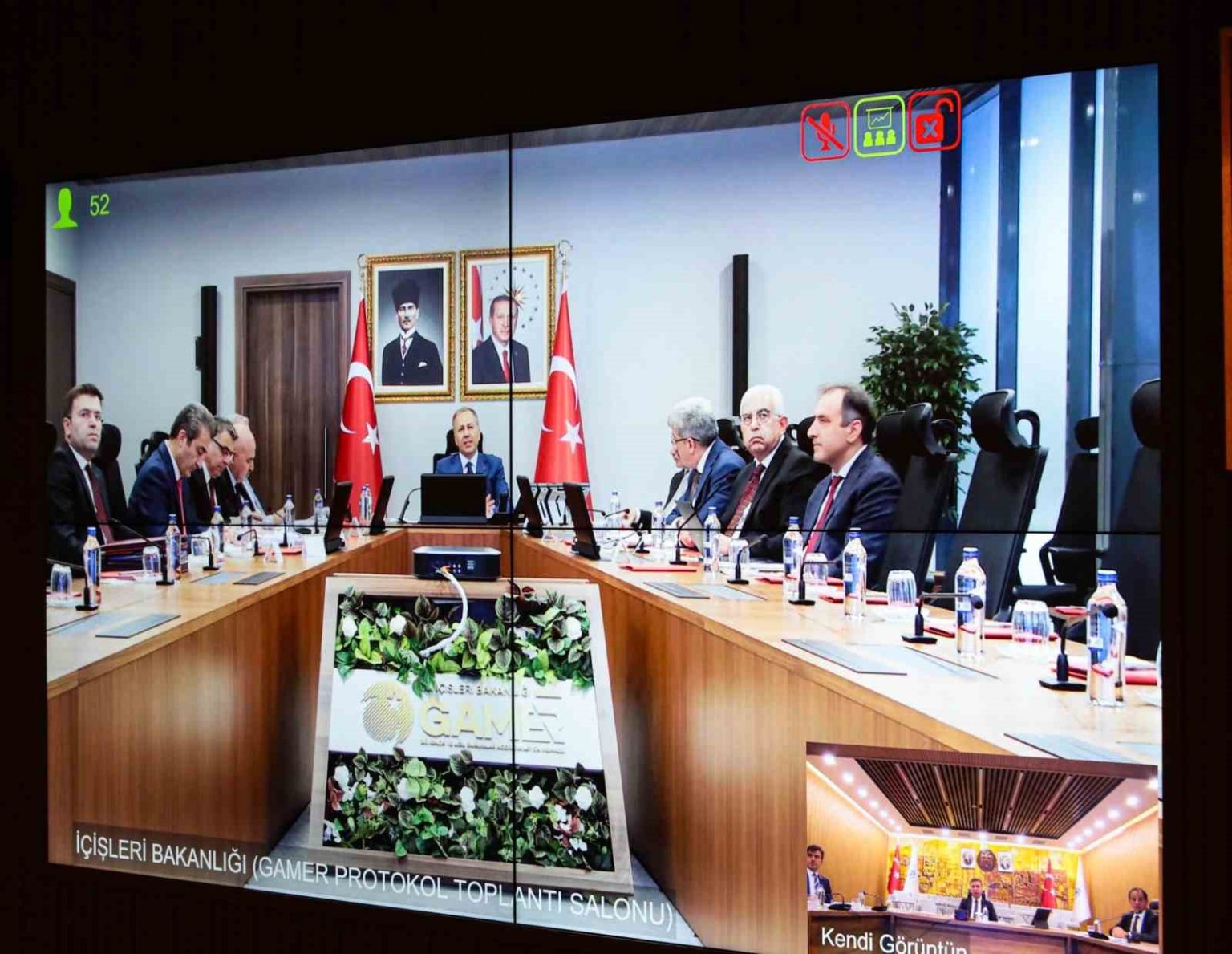 bakan-yerlikayanin-baskanliginda-hayvanlari-koruma-kanunu-gorusuldu