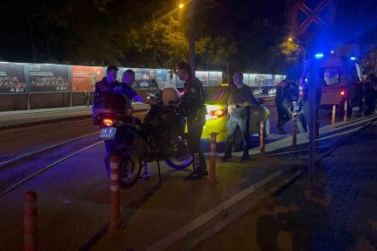 eskisehirde-ile-motorize-yunus-timinin-karistigi-kazada-2-polis-yaralandi