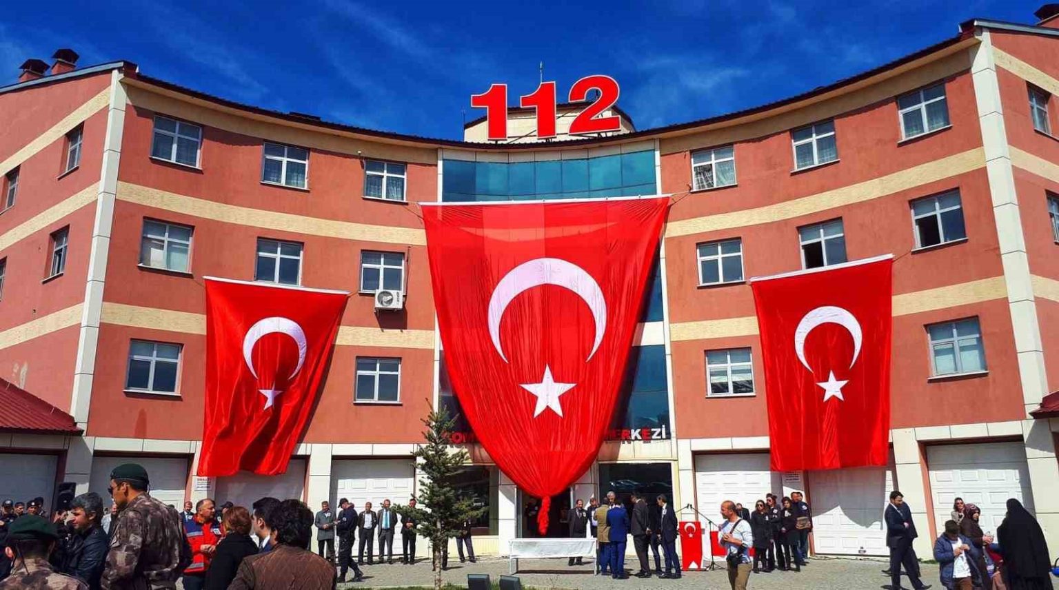 gereksiz-ve-asilsiz-acil-cagrilar-konusunda-uyari
