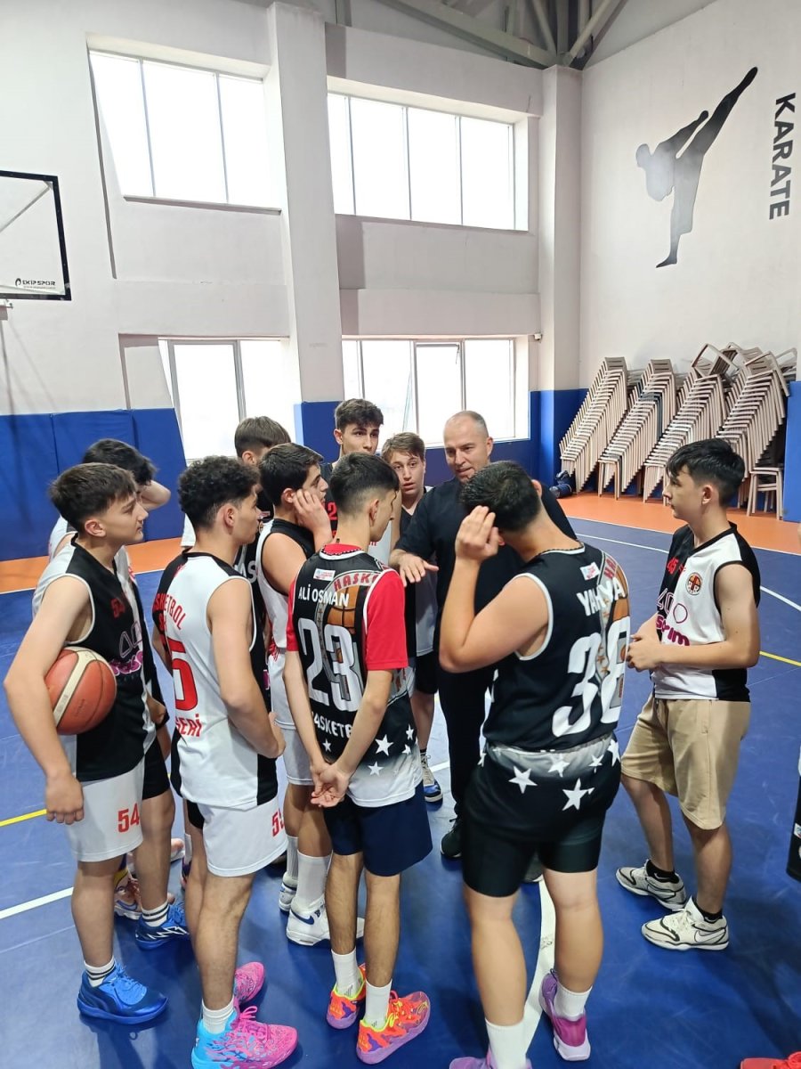 hasketbol-spor-kulubu-sezonu-acti