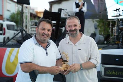 keremkoy-festivalinde-engelli-gazeteciye-plaket