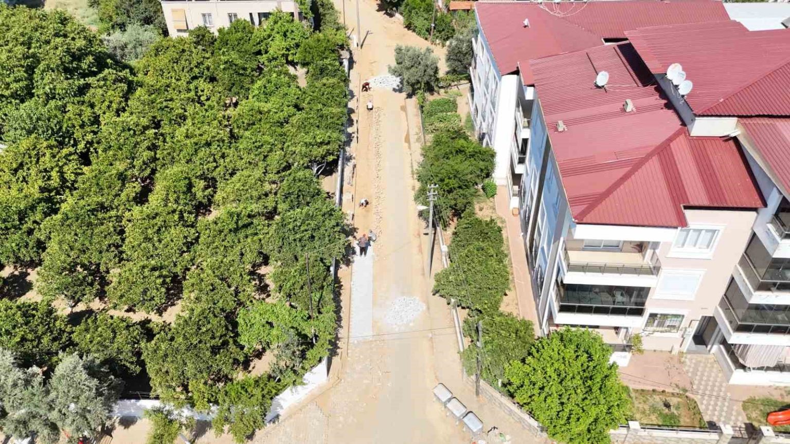 nazilli-belediyesi-bozuk-yollari-bakima-aldi