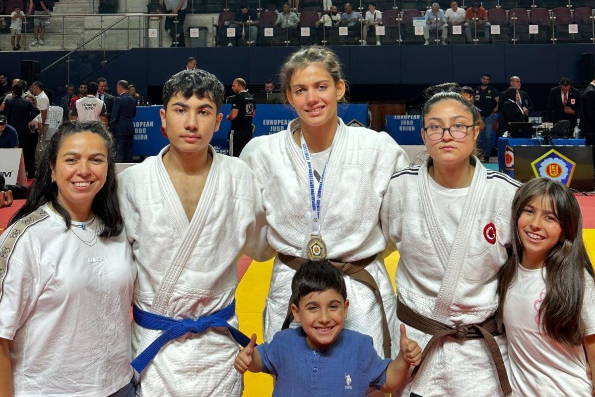 salihlinin-gururu-hira-kilkis-yildizlar-avrupa-judo-kupasinda-sampiyon-oldu