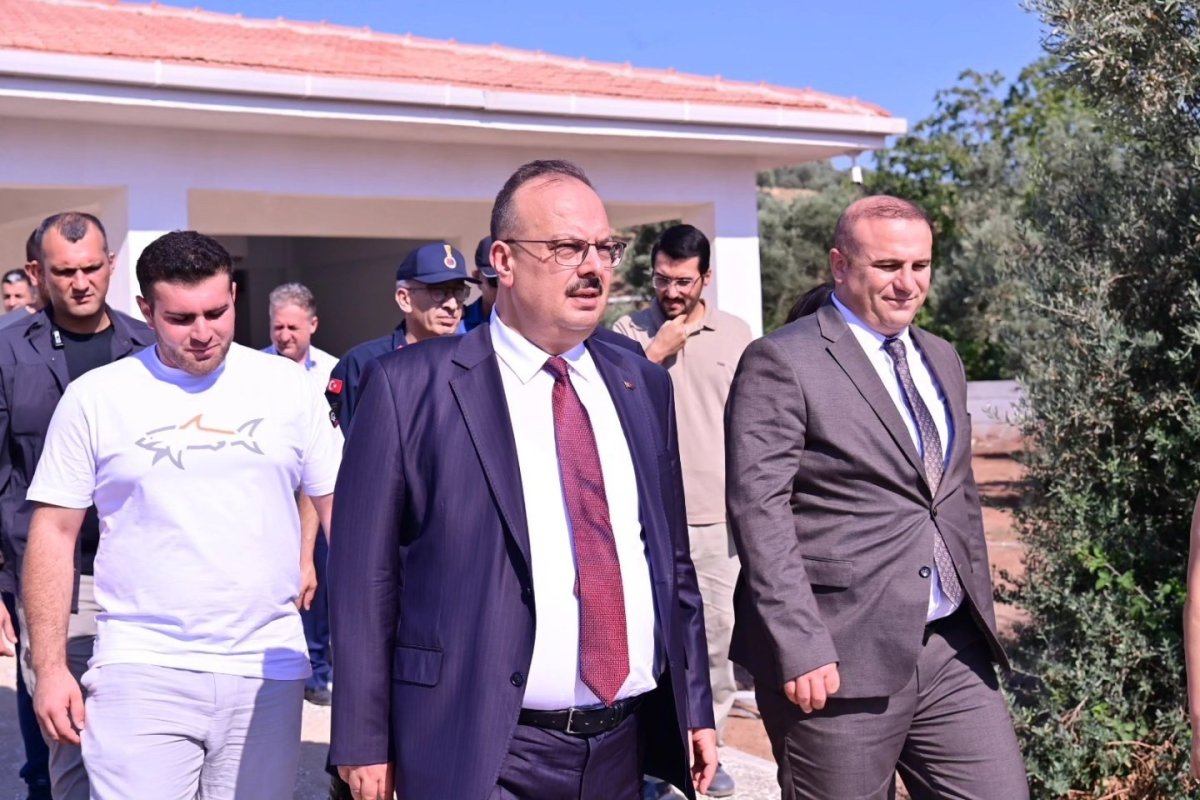 vali-canbolat-kosk-engelsiz-yasam-merkezi-calismalarini-inceledi