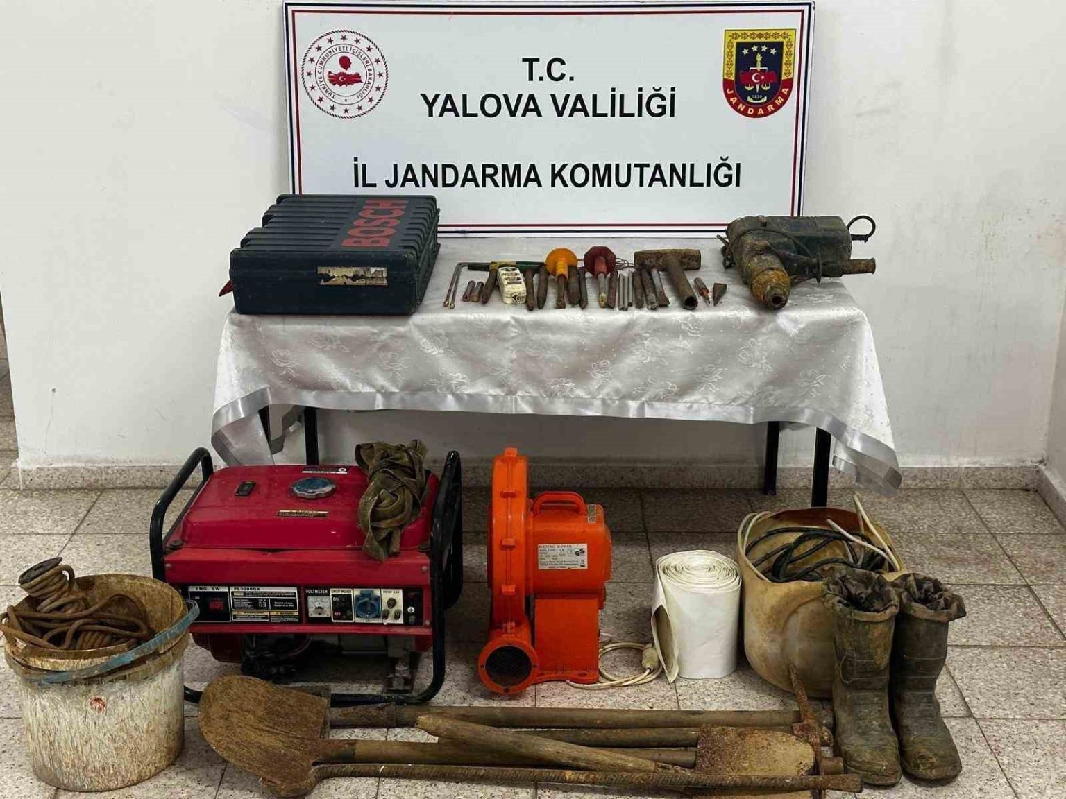 yalovada-3-defineci-sucustu-yakalandi