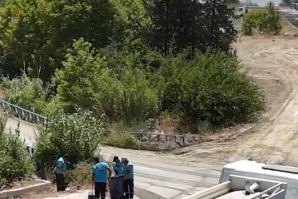 antakyada-yangindan-etkilenen-bolgelerde-hummali-temizlik-calismasi