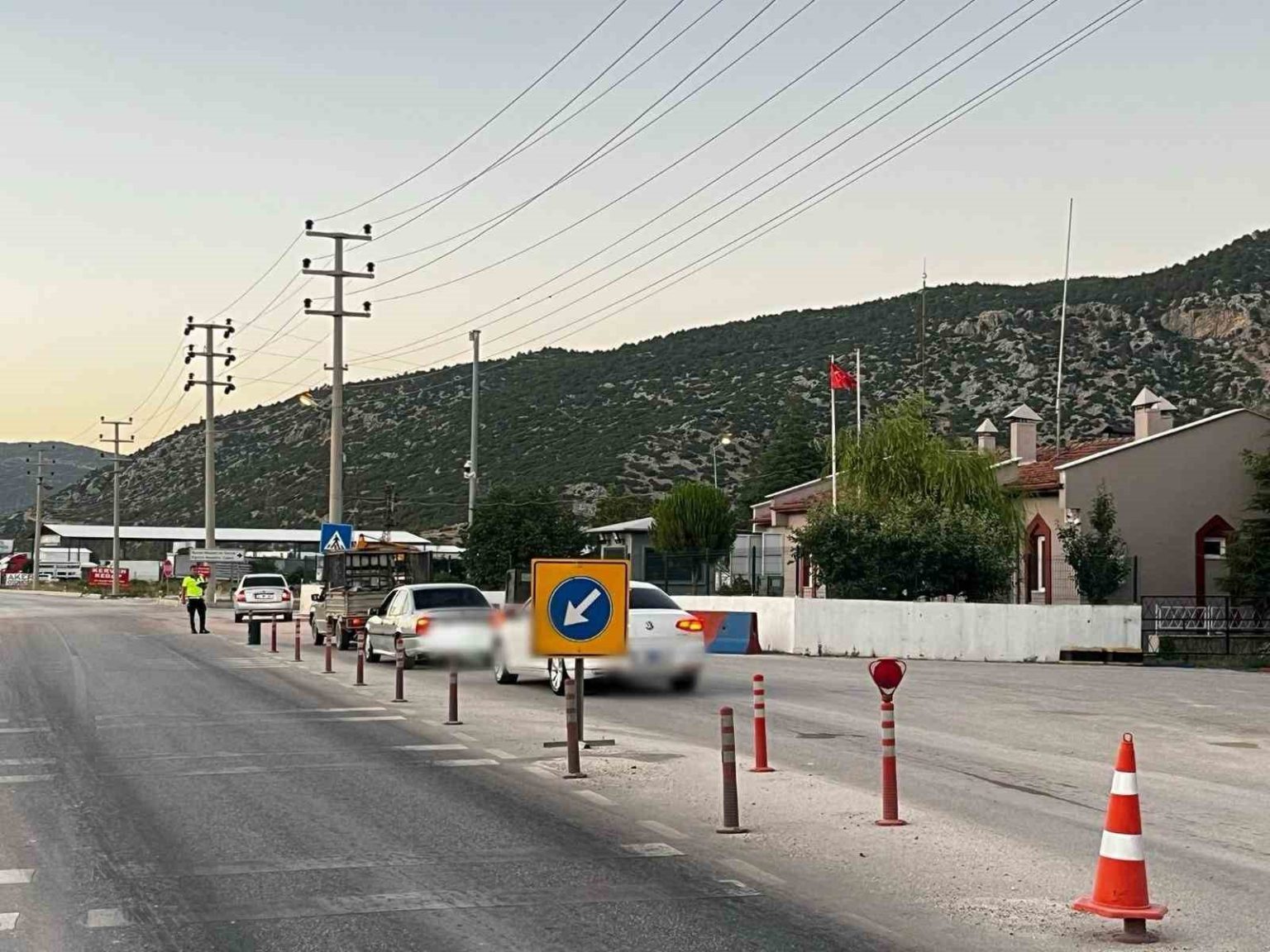 burdurda-tarifesiz-yolcu-tasimaciligina-yonelik-denetimlerde-15-arac-trafikten-men-edildi