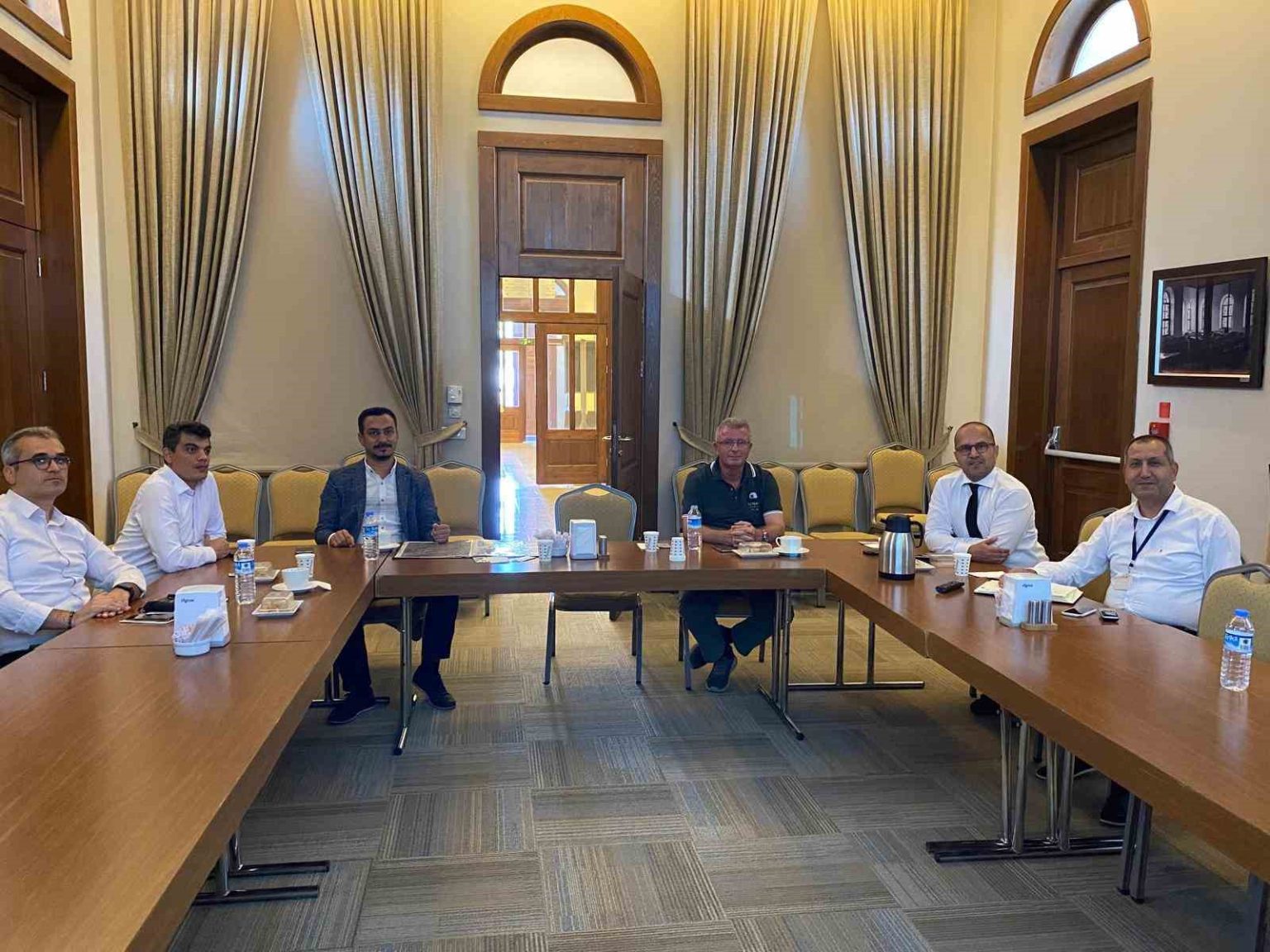 buyuksehirden-acibadem-hastanesinde-kartal-kavsagi-toplantisi