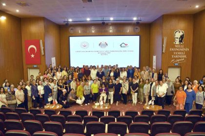 dr-ruhan-ozkan-bir-cocugun-hayatina-dokunmak-en-buyuk-iyiliktir