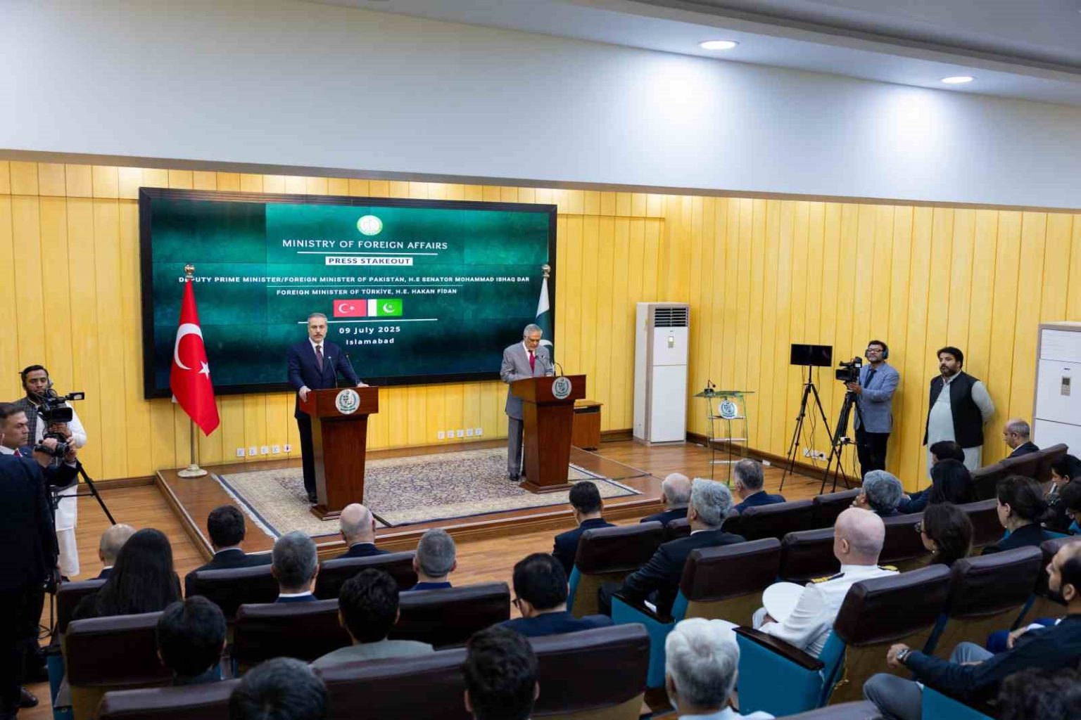 fidan-pakistan-aciklarinda-birlikte-petrol-ve-dogalgaz-arama-faaliyetleri-gerceklestirilecek