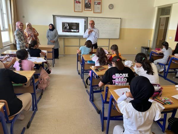 il-muftusu-imamoglu-yaz-kuran-kurs-calismalarini-denetledi