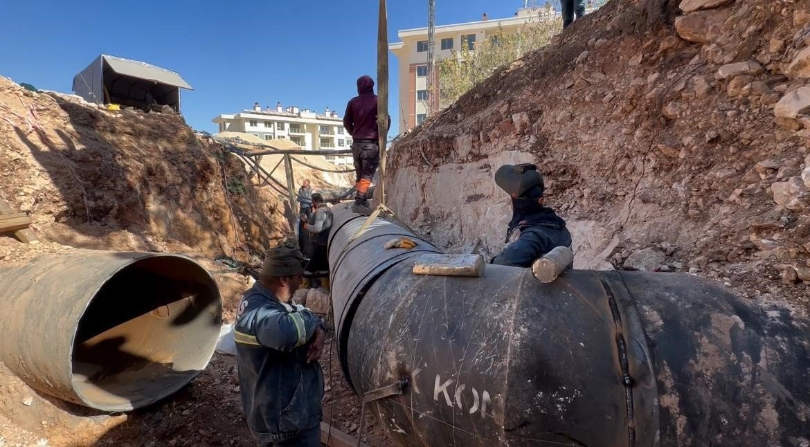 adiyamanda-10-mahallede-gecici-su-kesintisi