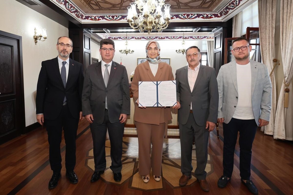 afyonkarahisar-devlet-hastanesine-tup-bebek-merkezi-mujdesi