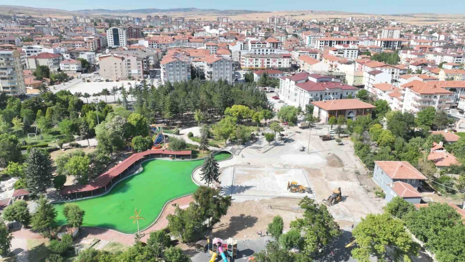 ahmet-uslu-dutluk-parkinda-yenileme-calismalari-basladi