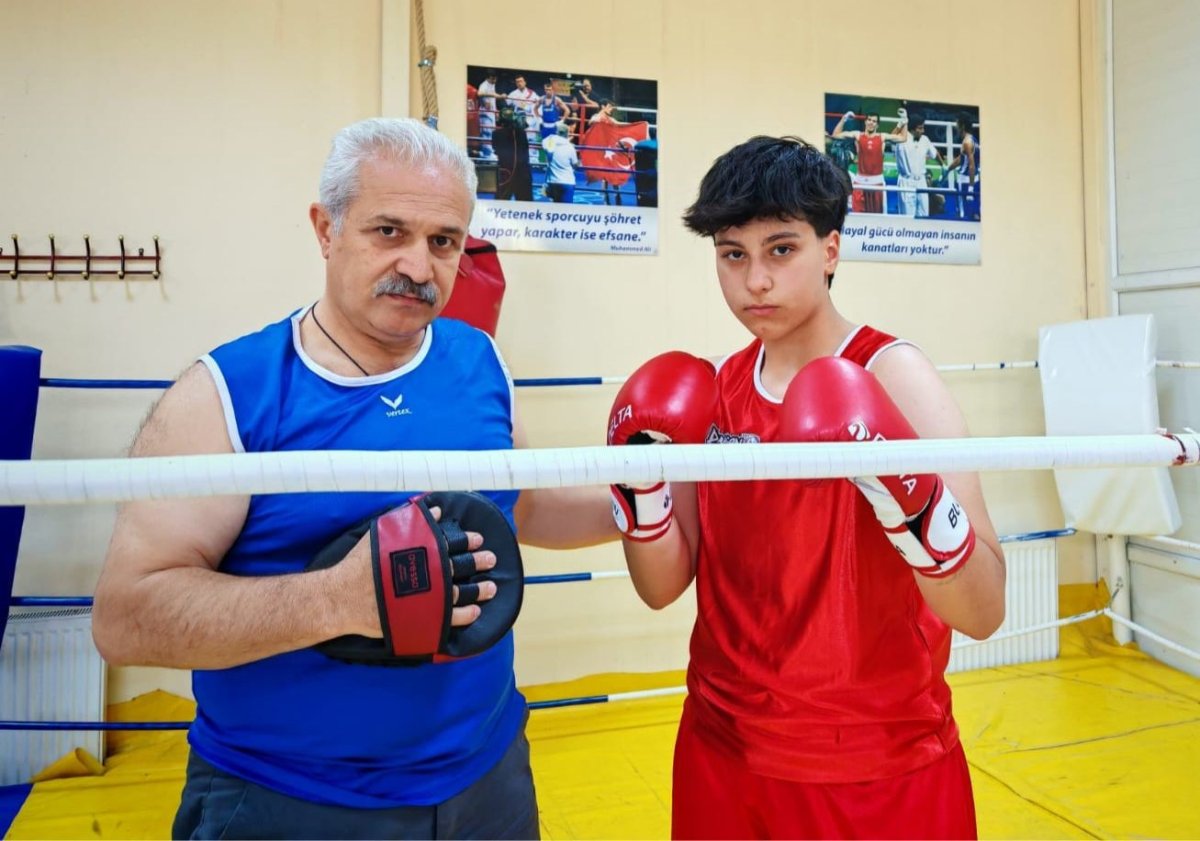 aygul-ozdemirden-elaziga-bronz-madalya