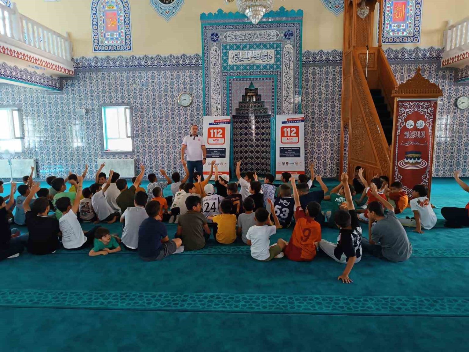elazigda-112-ekipleri-yaz-kuran-kursu-ogrencilerini-bilgilendirdi