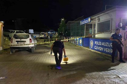 ilce-emniyet-mudurlugu-onunde-silahli-kavga-2-yarali