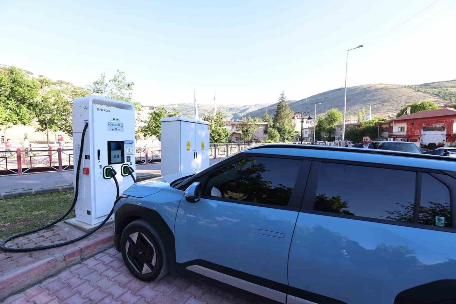 kayseri-buyuksehir-belediyesi-elektrikli-arac-sarj-istasyonunu-120ye-cikaracak