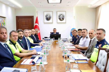mersinde-asayis-degerlendirme-toplantisi-gerceklestirildi
