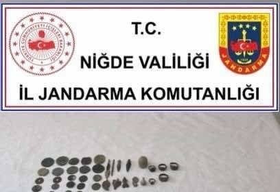 nigdede-tarihi-eser-operasyonu-55-parca-eser-ele-gecirildi
