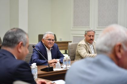 baskan-buyukkilictan-melikgazide-yatirim-degerlendirme-toplantisi