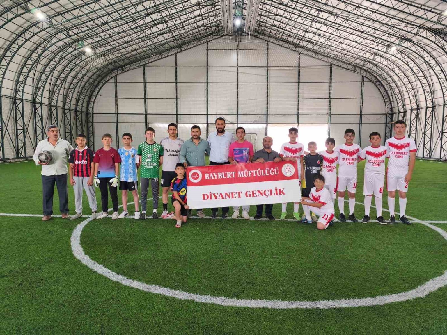 bayburtta-yaz-kuran-kurslari-arasi-futbol-turnuvasi-basladi