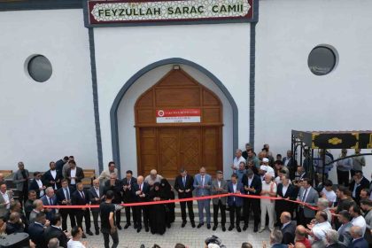 feyzullah-sarac-cami-ibadete-acildi