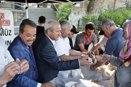 kutahya-merkez-muhtarlarindan-muharrem-ayinda-anlamli-etkinlik