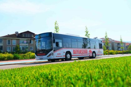 sakarya-buyuksehir-belediyesi-toplu-tasimadaki-yeni-hatlari-duyurdu