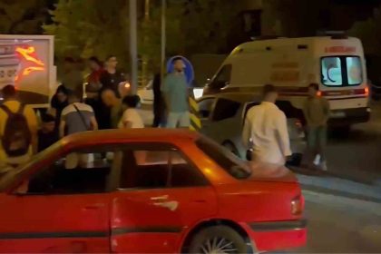 sokede-otomobil-ile-motosiklet-carpisti-2-yarali