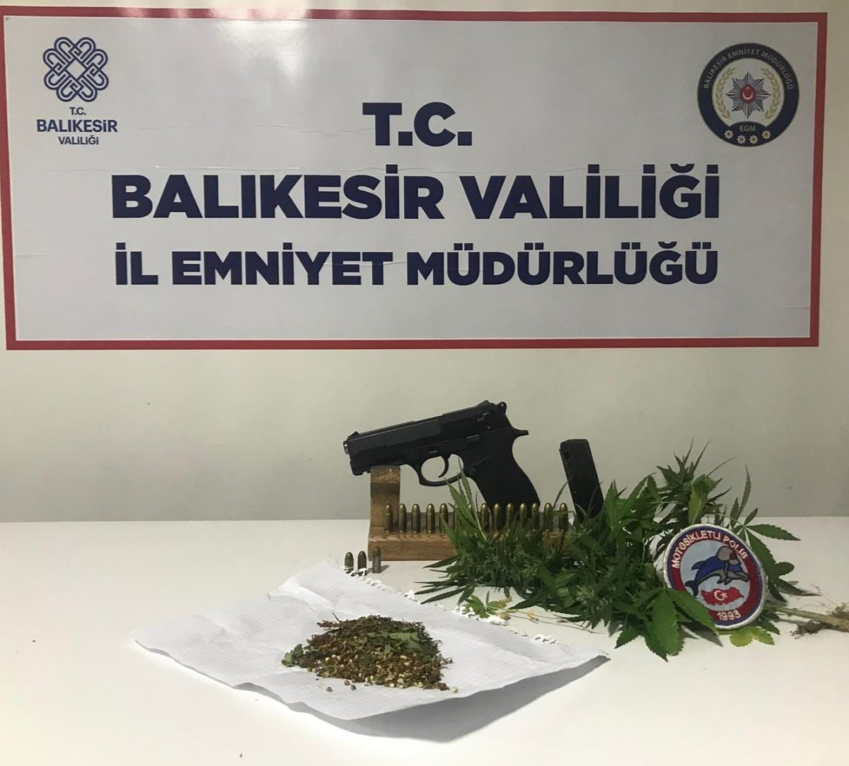 bandirmada-genis-capli-asayis-uygulamasi-17-aranan-sahis-yakalandi