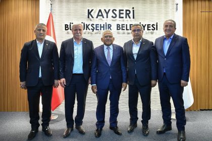 baskan-buyukkilictan-5-ilce-belediye-baskani-ile-yatirim-zirvesi