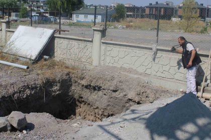 foseptik-insaatinda-uzerine-tas-dusen-isci-yaralandi