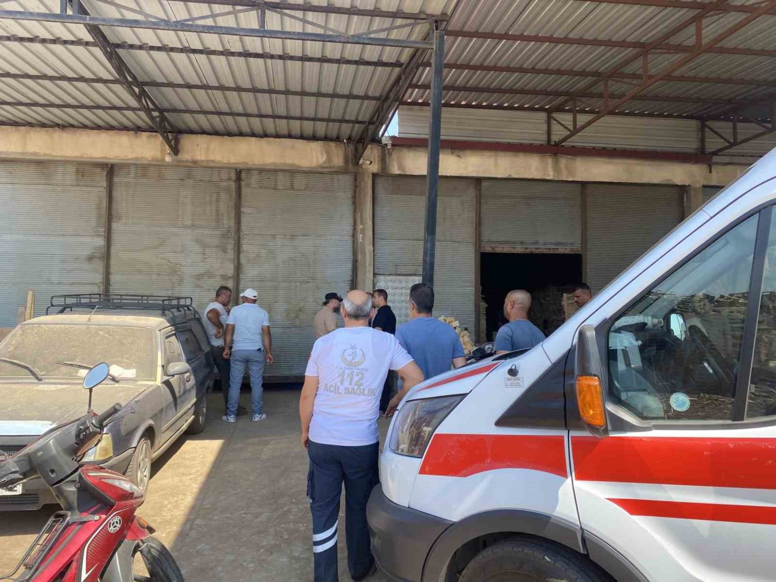 is-yerinde-hayata-gozlerini-yumdu