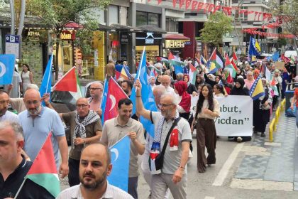 srebrenitsa-katliami-samsunda-kinandi