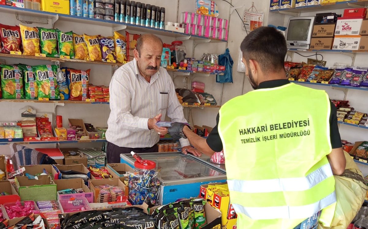 temiz-bir-hakkari-icin-2-bin-brosur-dagitildi