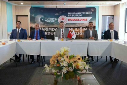 baskan-ozakalin-tdiosb-toplantisina-katildi