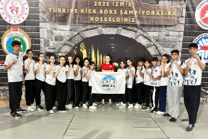kayserili-minik-kick-boks-sporculari-4-madalya-ile-dondu