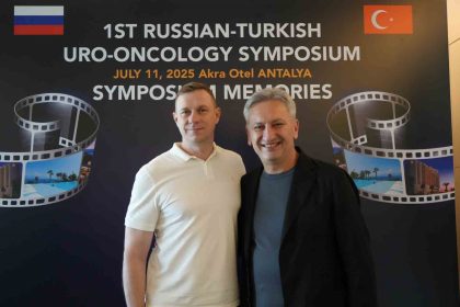 rus-ve-turk-uzmanlar-antalyada-uroonkolojiyi-masaya-yatirdi