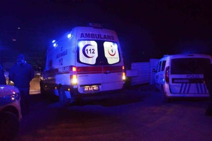 ambulans-ekibine-saldiri-saglik-personeline-fiziki-ve-sozlu-siddet-uygulandi