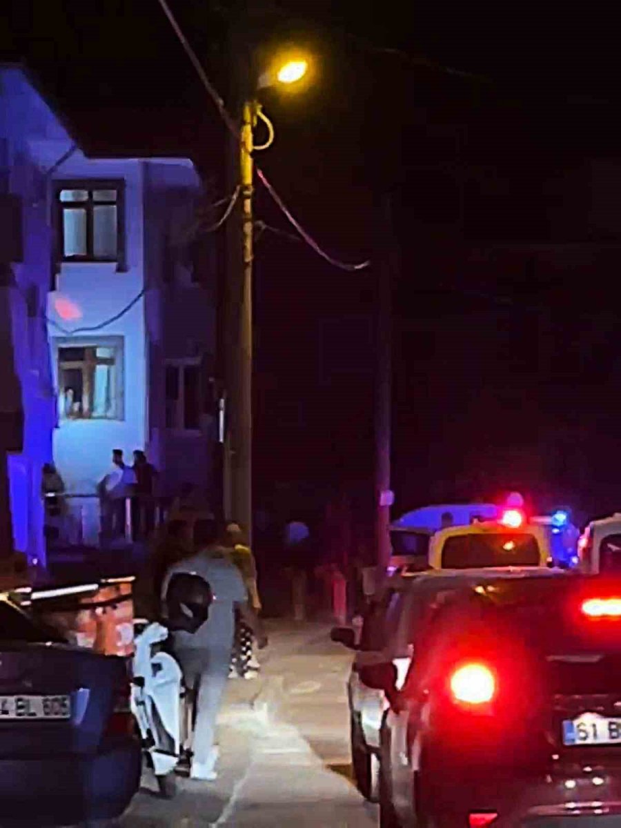 bartinda-kiskanclik-krizi-eski-karisini-ve-uvey-kizini-bicakla-yaraladi