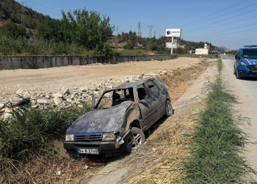 bilecikte-meydana-gelen-trafik-kazasinda-4-kisi-yaralandi