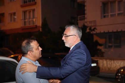 calisma-ve-sosyal-guvenlik-bakani-isikhan-15-temmuz-sehidi-yakup-kozanin-ailesini-ziyaret-etti