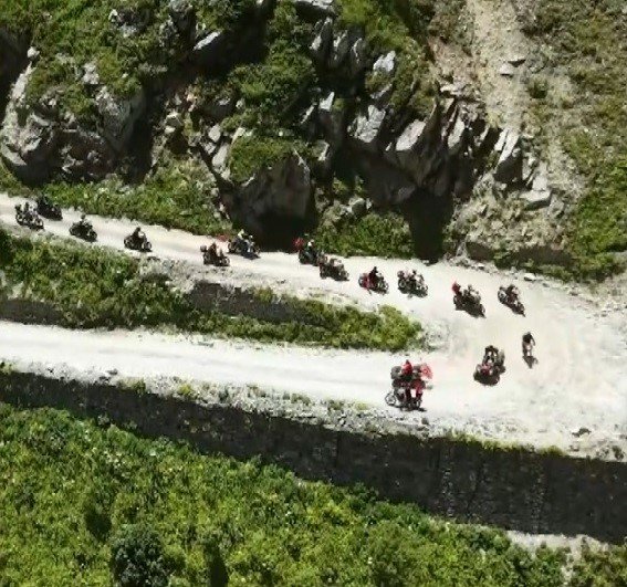 derebasi-virajlarinda-motosiklet-turu-gerceklestirildi