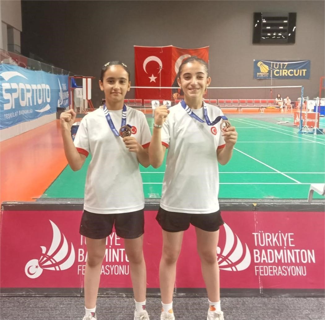 elazig-badmintonda-yeniden-sahnede