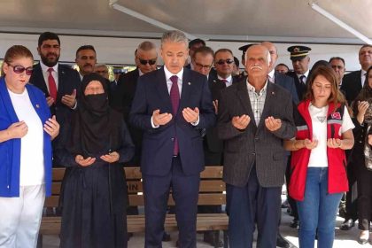 mardinde-15-temmuz-sehitleri-dualarla-anildi