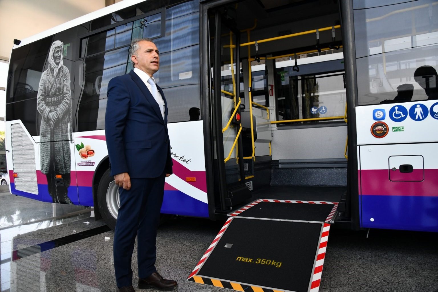 osmaniye-belediyesinin-yeni-otobusleri-yola-indi