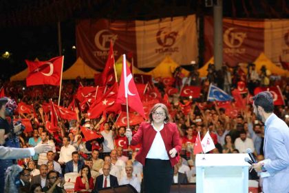 sahin-15-temmuz-bu-milletin-ihanete-karsi-siper-oldugu-tarihi-bir-durustur