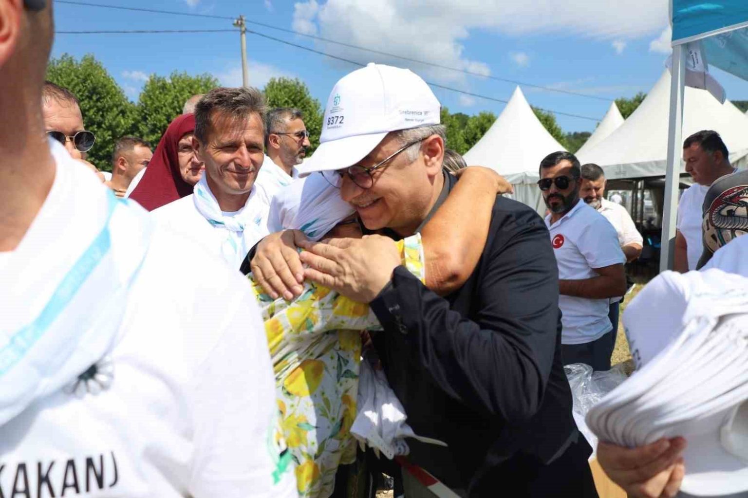 srebrenitsada-30-yil-acisini-paylastilar